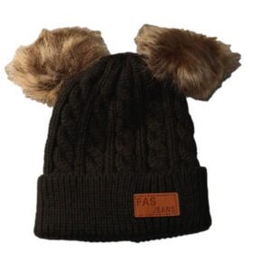 O13 𝅺NWT. Girls' pom pom beanie